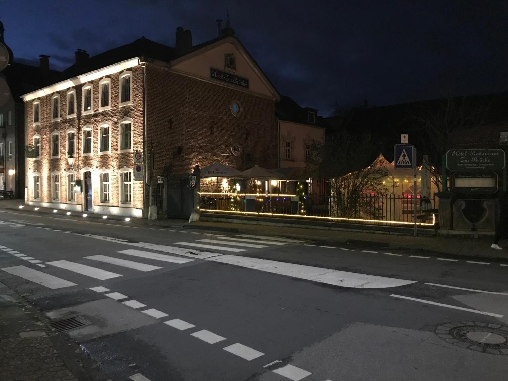 Hotel Zur Bruecke Herzogenrath Exterior photo