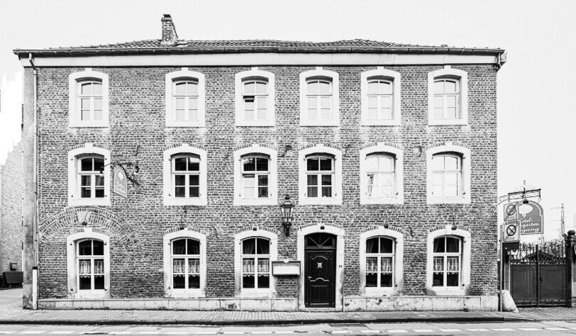 Hotel Zur Bruecke Herzogenrath Exterior photo